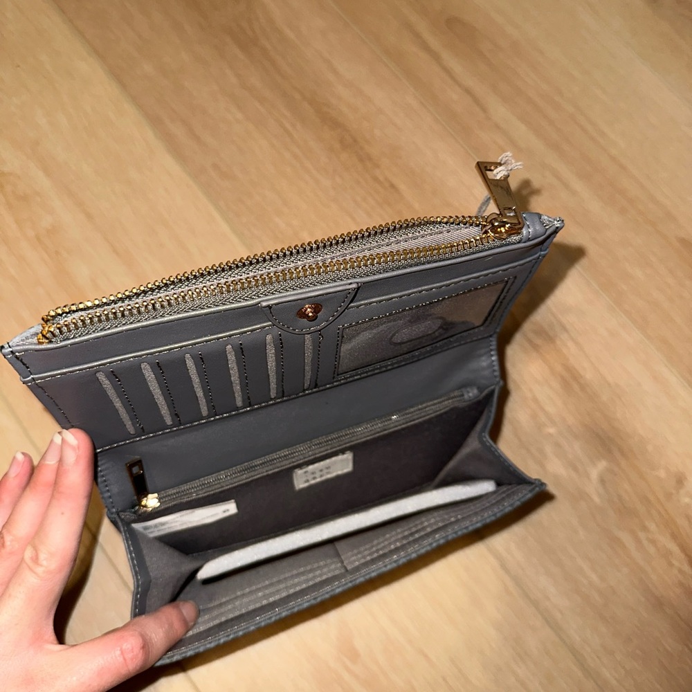 Wallet - Picture 4 of 6